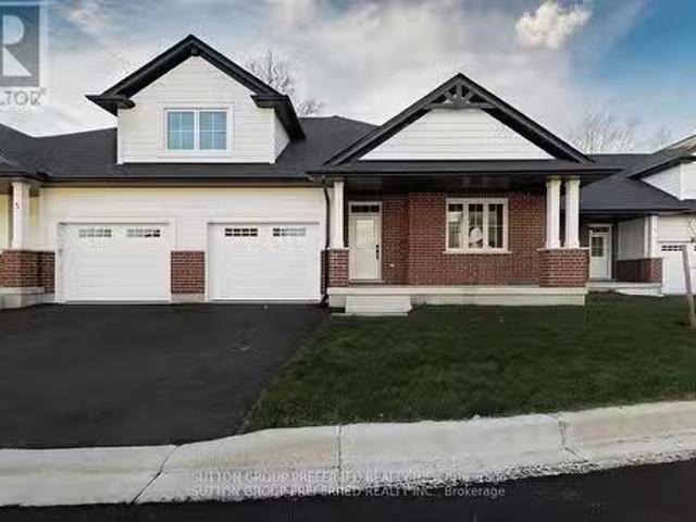 Condo for sale in Southwold, Ontario
