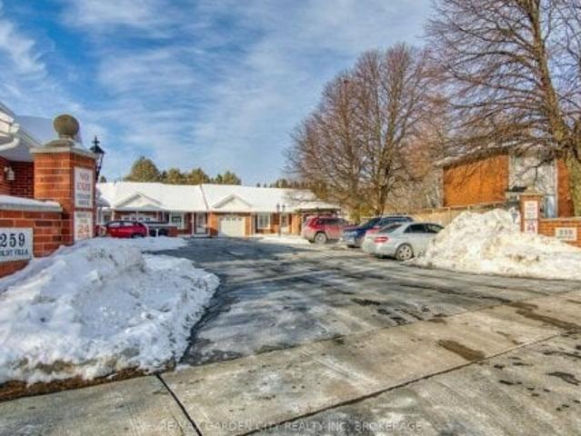 Townhouse for sale in Niagara, Ontario
