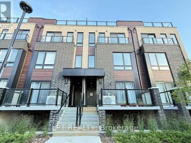Townhouse for sale in Woburn, Ontario