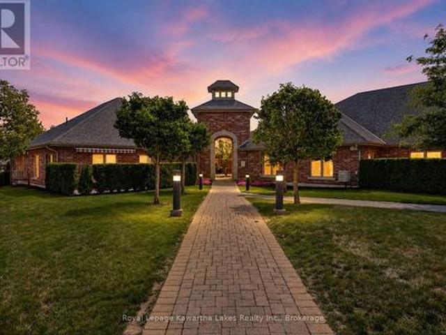 Townhouse for sale in Kawartha Lakes, Ontario