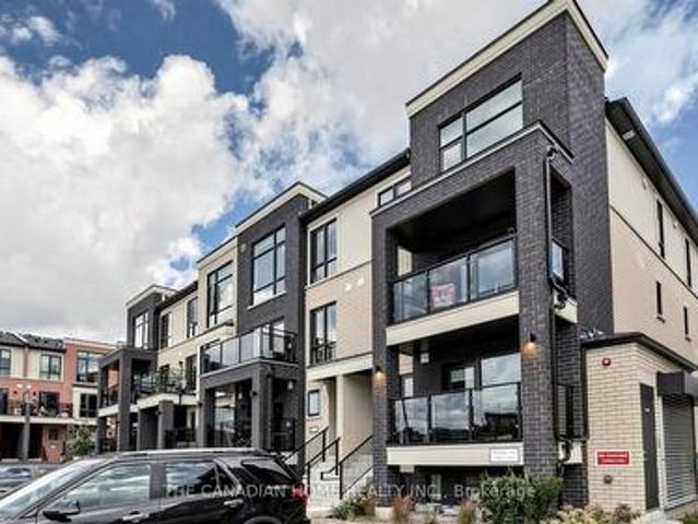 Townhouse for sale in Georgina, Ontario