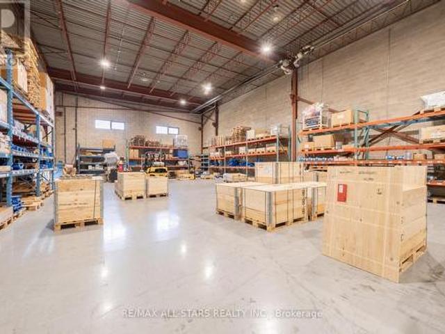 Commercial for rent in Durham, Ontario