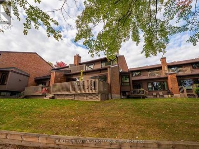 Townhouse for sale in Callander, Central Ontario