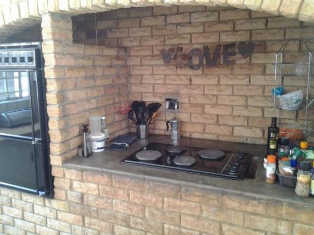 House for rent in Waterkloof, Gauteng