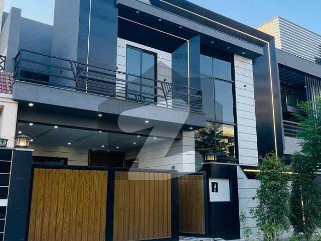 House for sale in Faisalabad, Islamabad Capital Territory