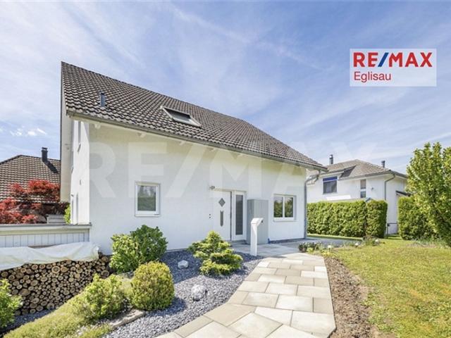 Einfamilienhaus kaufen in Niederhasli, Zürich