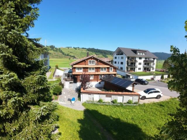 Einfamilienhaus mieten in Rothenthurm, Schwyz