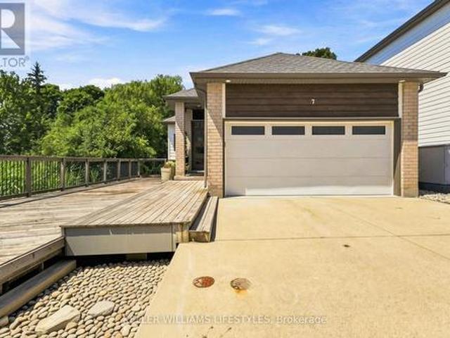 Condo for sale in Arva, Ontario