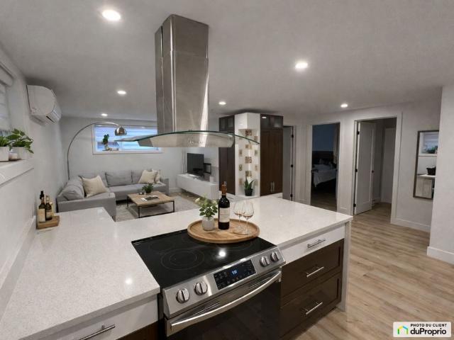 Apartment for rent in Sainte-Foy–Sillery–Cap-Rouge, Québec