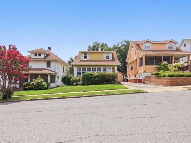 House for sale in Passaic, New Jersey
