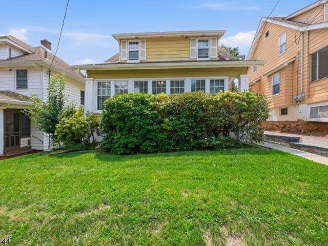 House for sale in Passaic, New Jersey