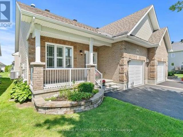 House for sale in Russell, Ontario