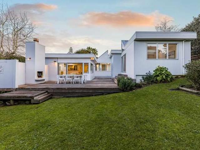 House for sale in Castor Bay, Oroua County