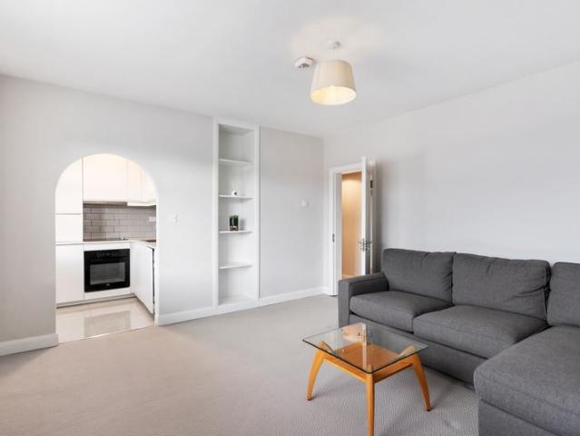 Apartment to rent in Bluebell, North Tipperary