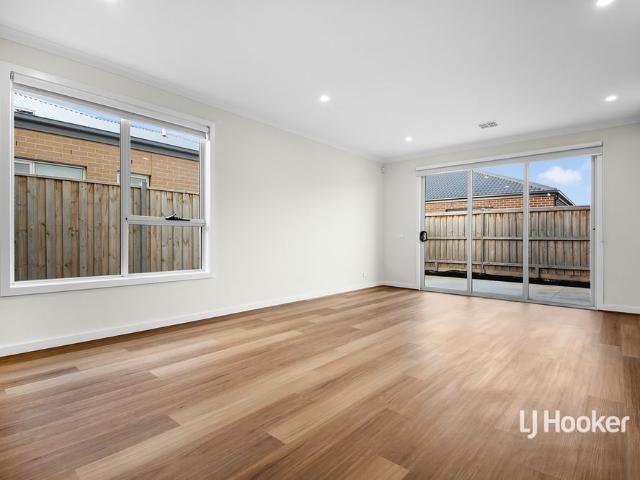 Townhouse for rent in Camerons Creek, Victoria