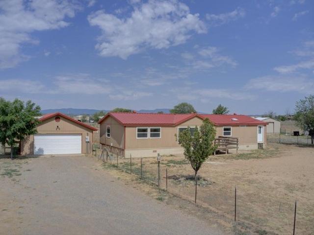 House for sale in Edgewood, New Mexico