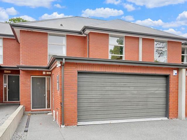 House for rent in Chaslands, Canterbury