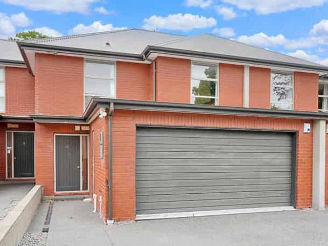 House for rent in Chaslands, Canterbury