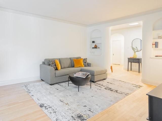 Apartment for rent in Mont-royal, Quebec