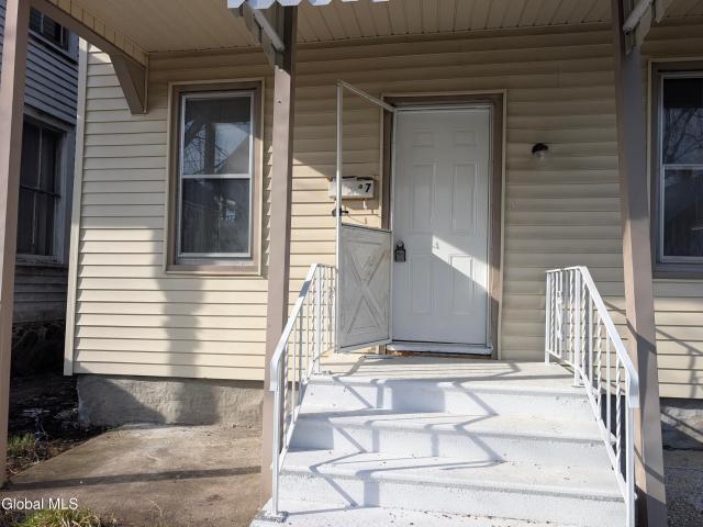 House for sale in Johnstown, New York
