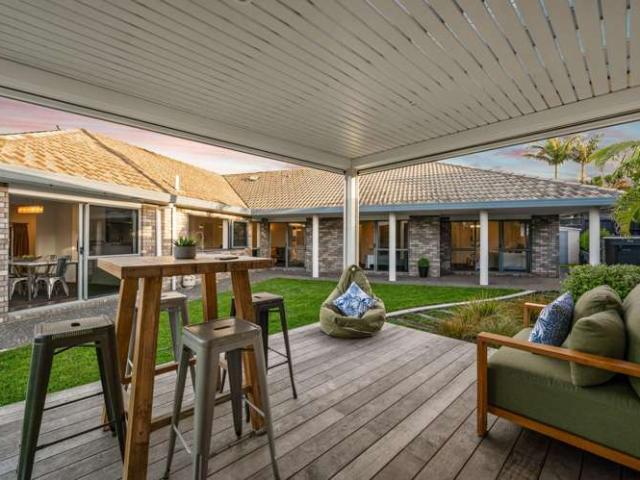 House for sale in Paremoremo