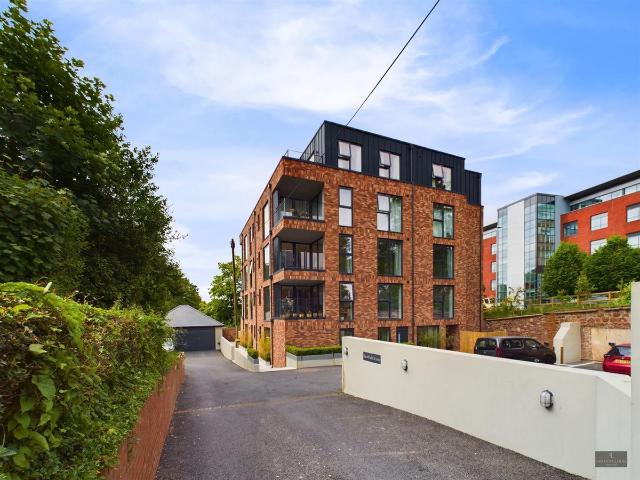 Apartment for rent in Newtown, Exeter