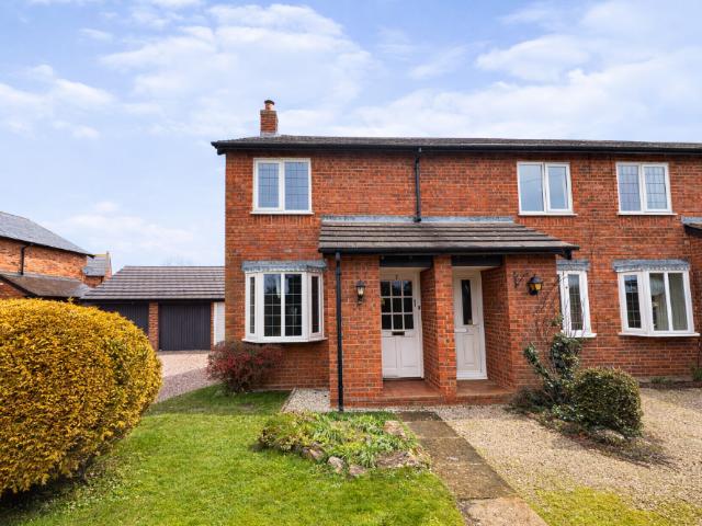 House for rent in Crewe by Farndon, Cheshire