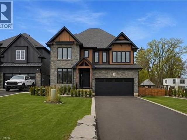 House for sale in Niagara, Ontario