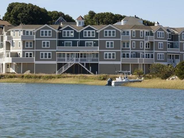 Condo for sale in Hull, Plymouth County