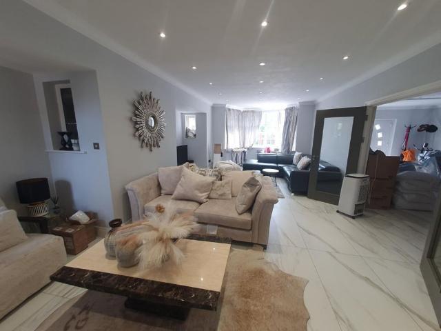 House for rent in Hendon, Greater London