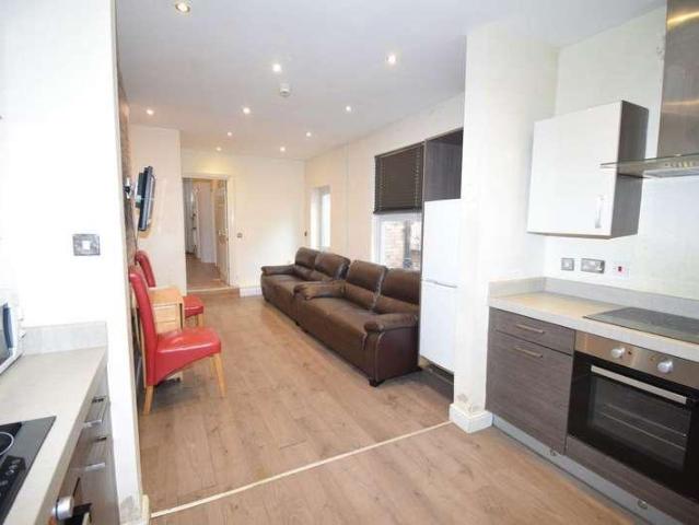 Apartment for rent in Littleover, East Midlands