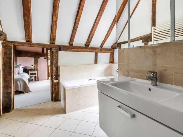 House for sale in Eashing, Westborough