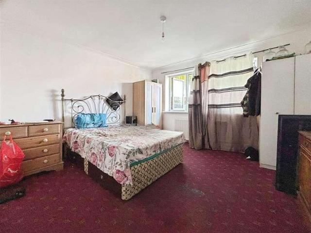 House for sale in Slough, Cippenham
