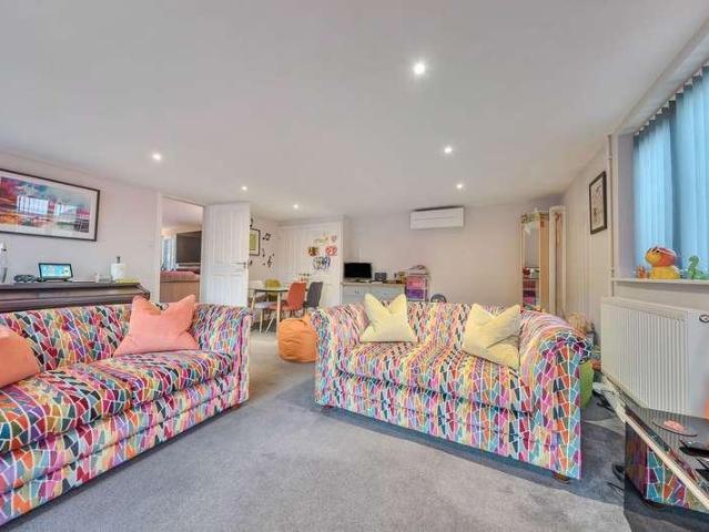 House for sale in Barholm, Lincolnshire
