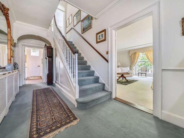 House for sale in Moreton Hall, Chedburgh