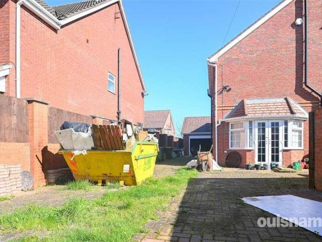 House for sale in Smethwick, West Midlands