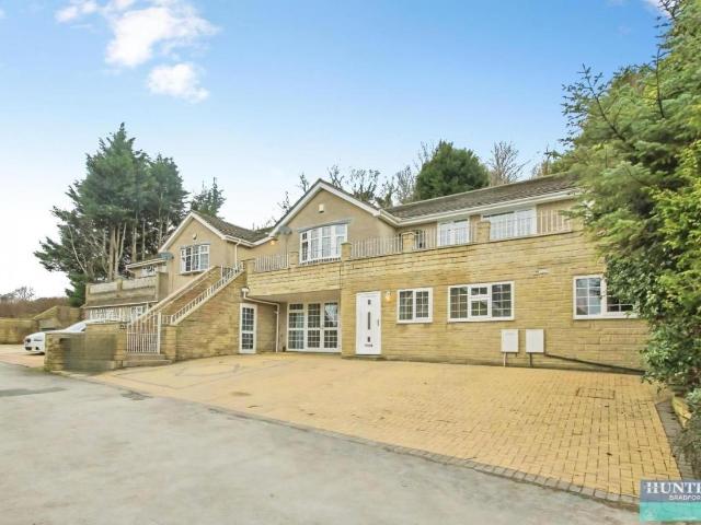 House for sale in Allerton, West Yorkshire