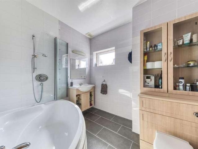 House for sale in Kedleston, East Midlands