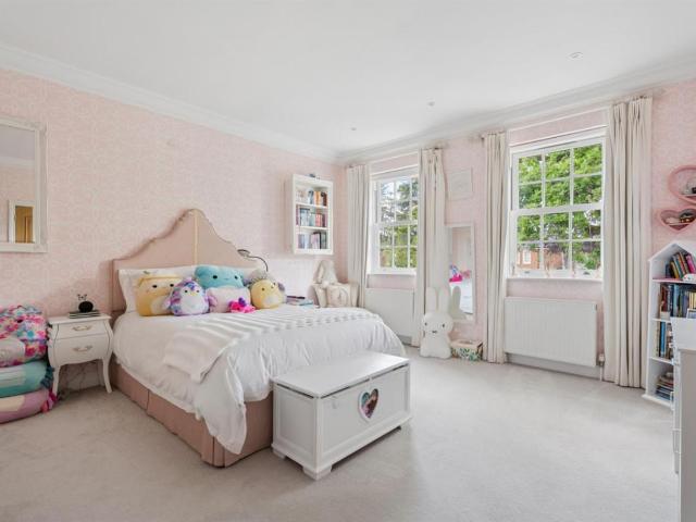 House for sale in Gerrards Cross, Denham