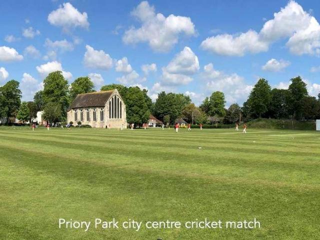 House for sale in Chichester, Littlecote