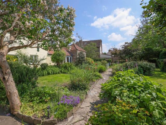 House for sale in Ham and Stone, School House