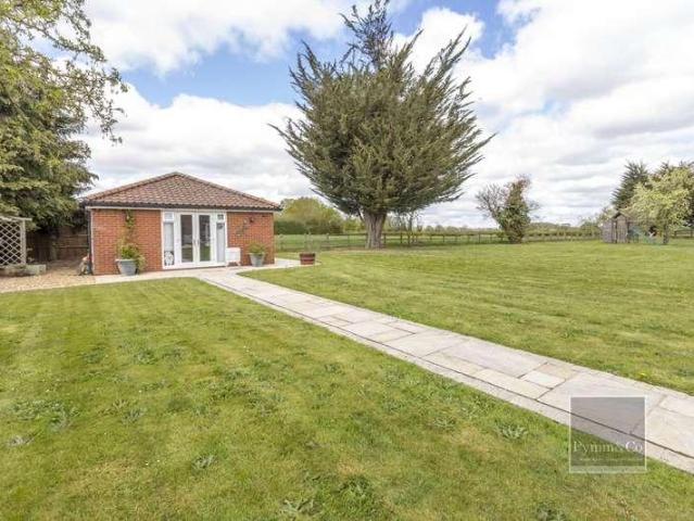 House for sale in West End, Breckland