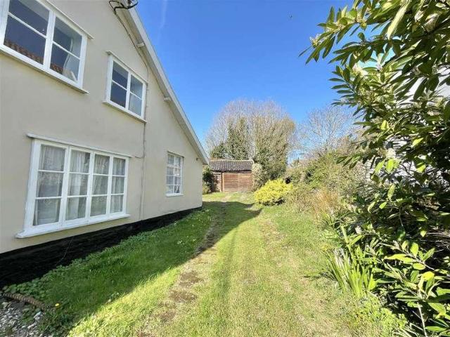 House for sale in Bedingfield, Suffolk