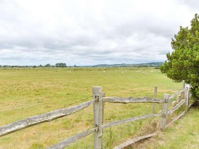 House for sale in Folkestone, Kent