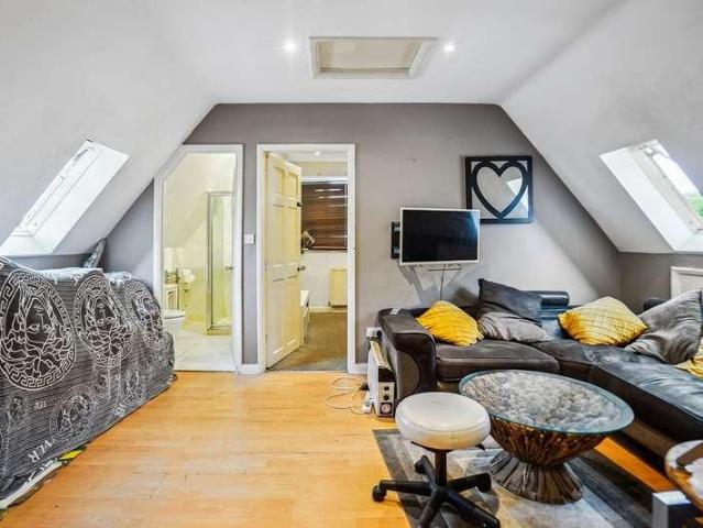 House for sale in Burnham, Slough