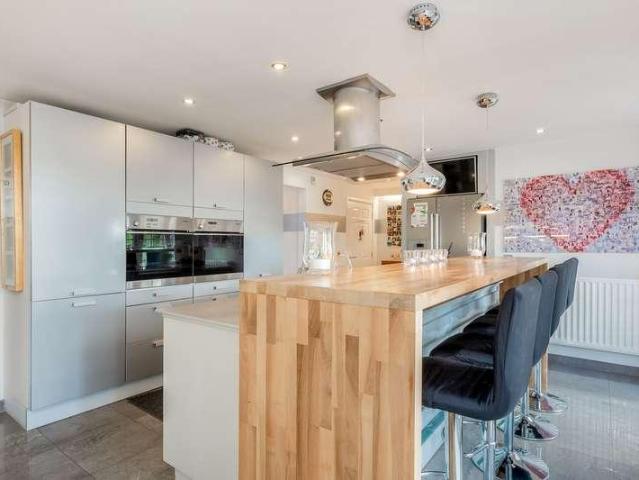 House for sale in Green Close, Warwickshire