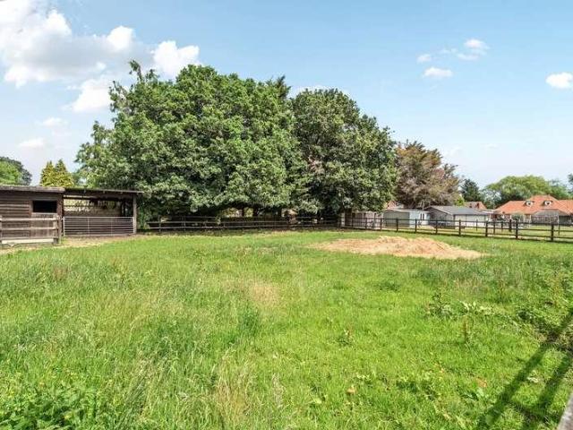 House for sale in Thorpe Green, Row Town