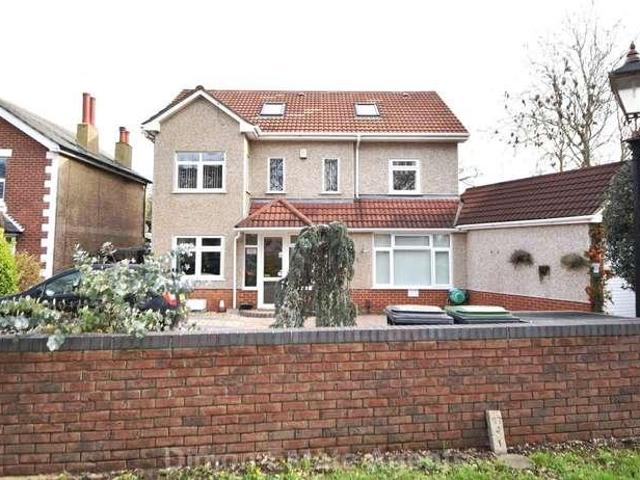 House for sale in Middlecroft, Hampshire