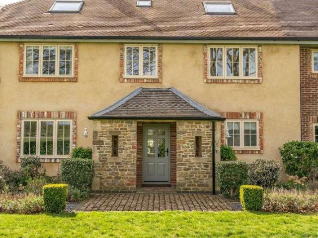 House for sale in Brentingby, Leicestershire