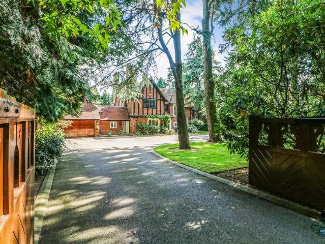 House for sale in Four Oaks, West Midlands